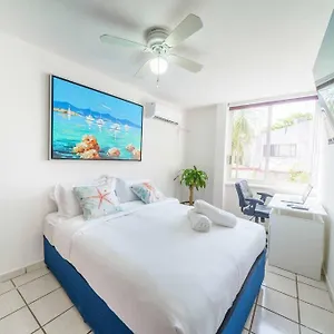 Mantarraya - 2 Br Cancún